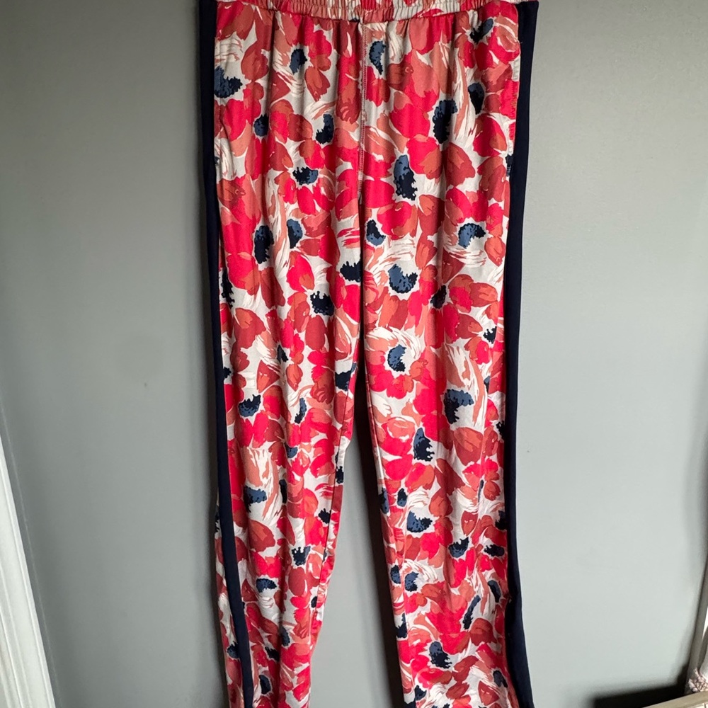 Aerie jogger / lounge pant with bright floral print
